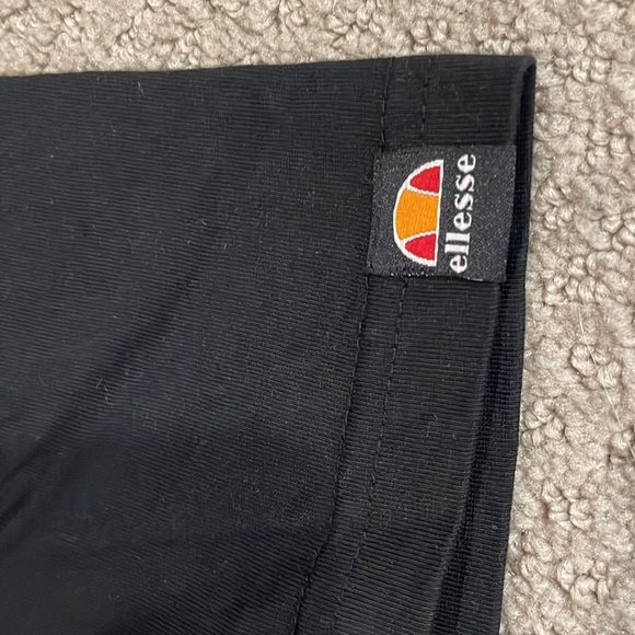 Large Ellesse Black and Orange TShirt - Picture 4 of 5